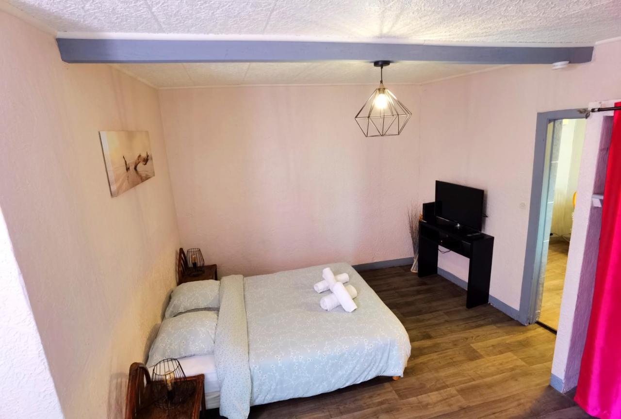 Appartement T1 Bis Quartier Du Chateau De Pau Kültér fotó